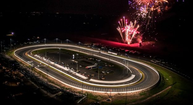 Visit NEWS & NOTES: Pinty’s Series Breathes New Life Into Jukasa Motor Speedway page