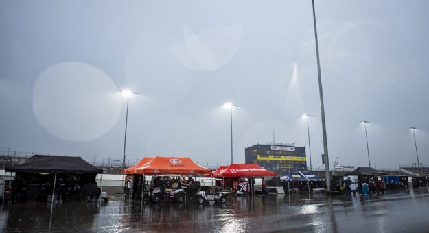 Visit Rain Washes Out APC 200 to Sunday page