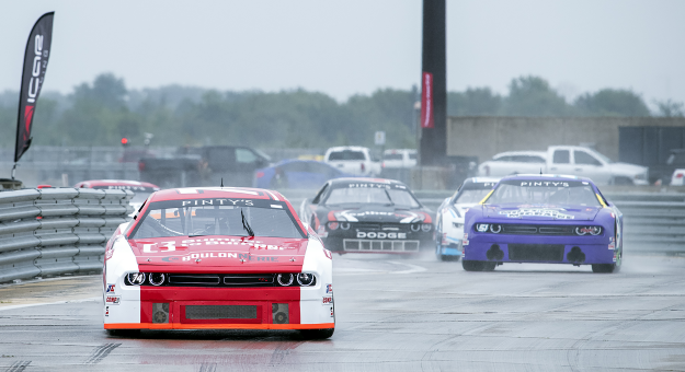 Visit QUICK LOOK BACK: Kevin Lacroix Dominates Wet & Wild Return to ICAR page