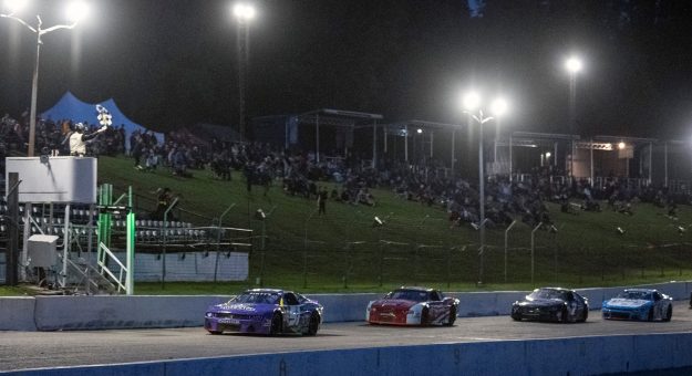 Visit QUICK LOOK BACK: Tempers Flare in 2021 NASCAR Pinty’s Season Finale page
