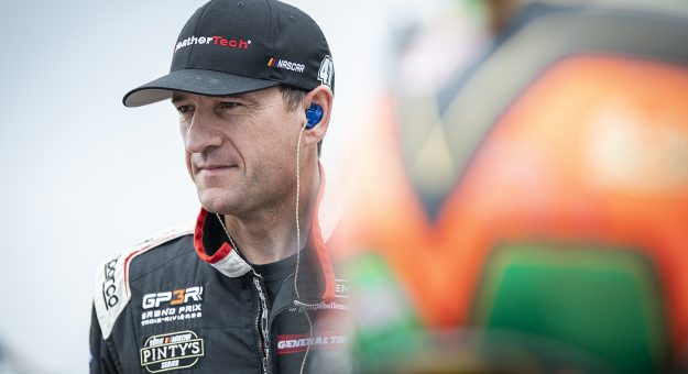 Visit NEWS & NOTES: L.P. Dumoulin Chases NASCAR Pinty’s Series History page