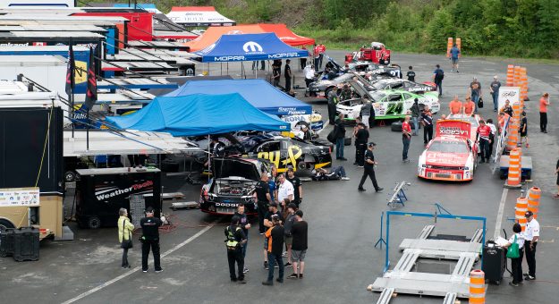 Visit PIT BOX: NASCAR Pinty’s Returns to Autodrome Chaudière page