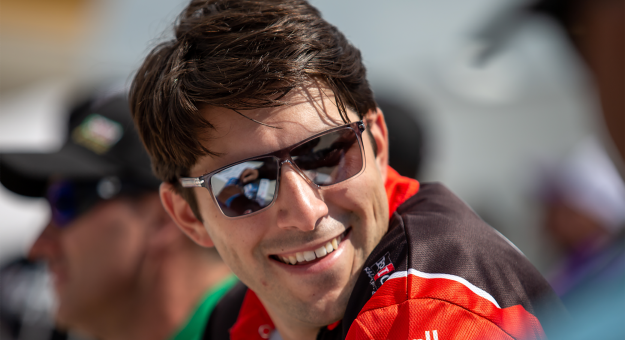 Visit Sam Fellows Returns to NASCAR Pinty’s Series With Help From GM Paillé page