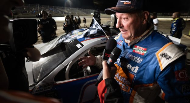 Visit RACE RESULTS: Freshstone Dirt Classic page