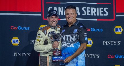 Donald Theetge remporte la finale de la saison au Delaware Speedway alors que Marc-Antoine Camirand est officiellement couronné champion 2026